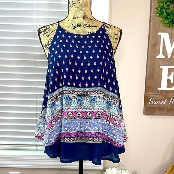 Sleeveless Top  - Picture 1 of 5